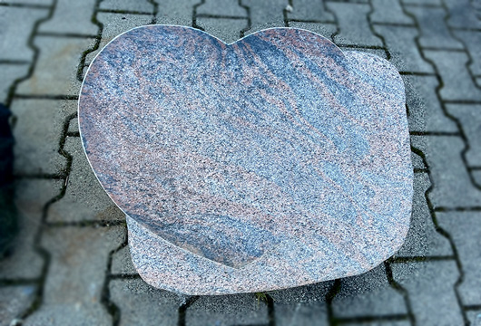 Liegestein Grabsteine Becker